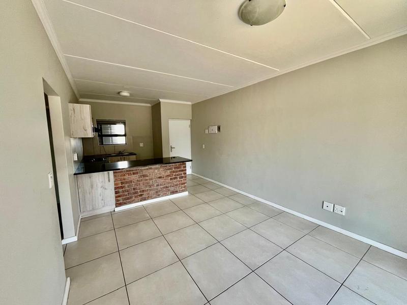 To Let 2 Bedroom Property for Rent in Brackenfell South Western Cape